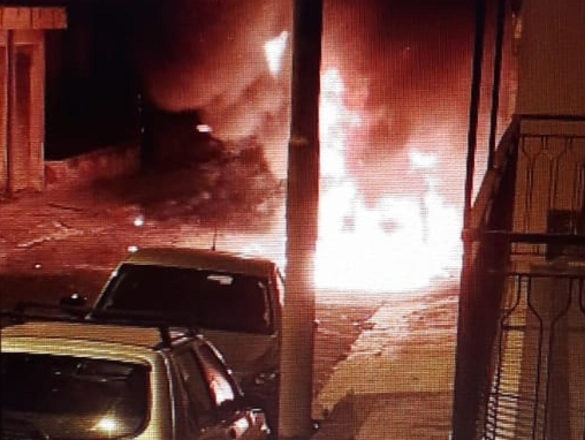 Vizzini: sette auto in fiamme, la nuova “sfida rusticana” del fuoco - 