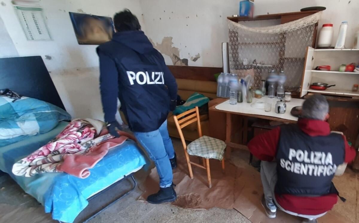 A Ramacca tre arresti per tratta e sfruttamento: lavoratori costretti a 14 ore al giorno per 1,80 euro l’ora - 