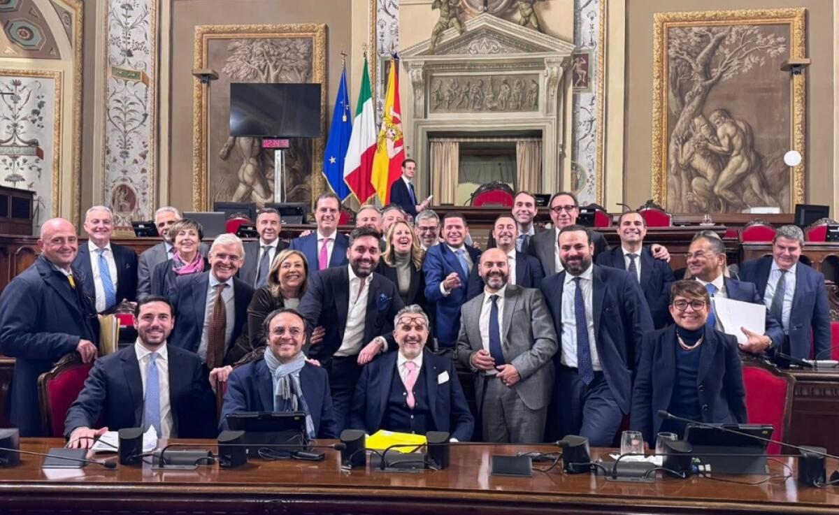 Assemblea Regionale Siciliana, approvata la legge di stabilità, Galvagno: “Un risultato storico frutto del lavoro dell’Aula” - 