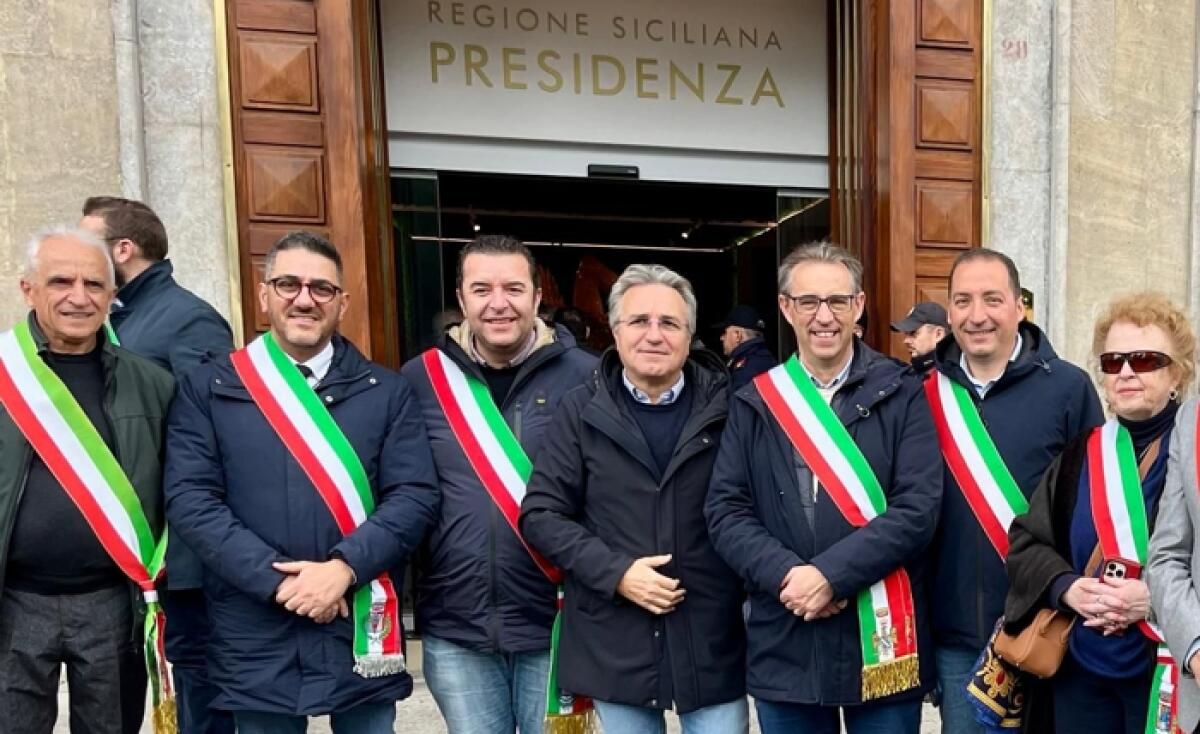 Sindaci del Calatino in pressing sulla Regione: “Aumentare le ore ai part-time per salvare i servizi” - 