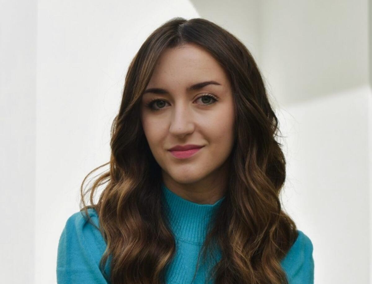 Grammichele: Ilaria Sileci tedofora della Fiaccola olimpica il 18 dicembre nella tappa siciliana di Lentini - 