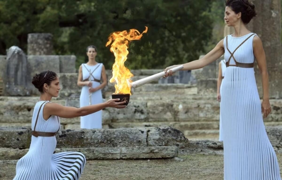 Caltagirone: mercoledì 17 dicembre la Fiamma Olimpica e la sua luce millenaria in un evento unico e storico - 