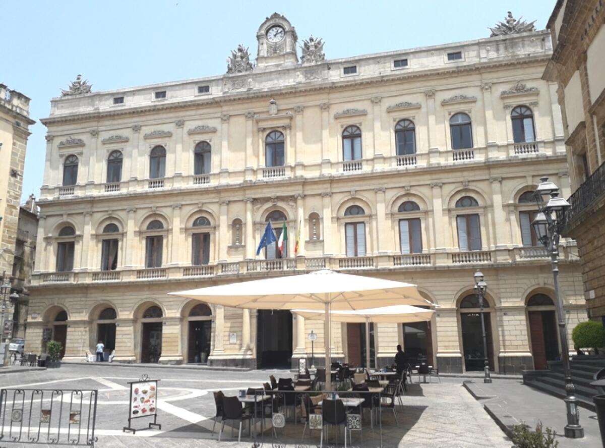 Dehors e tavolini all’aperto, concessioni prorogate fino a giugno 2027 in attesa di riforma - 