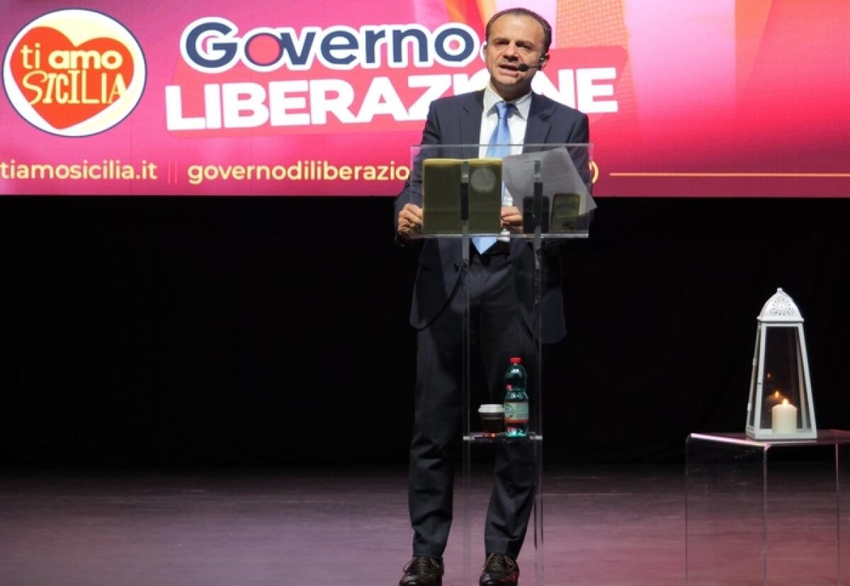 Caltagirone, conclusa l’iniziativa 'Liberi e Forti': focus sul futuro della Sicilia in vista delle elezioni del 2027 - 