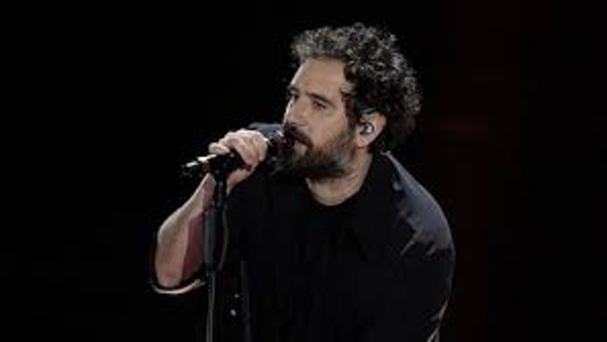 Tommaso Paradiso: "I romantici" conquista le radio - 