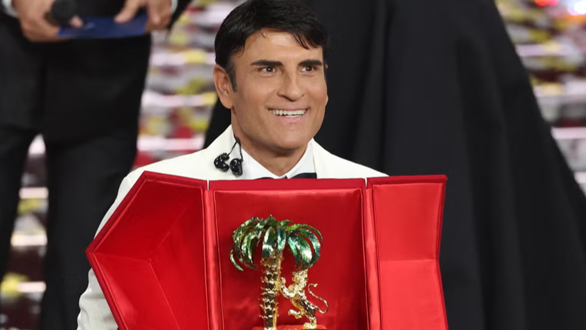 Sal Da Vinci trionfa a Sanremo 2026 con "Per sempre sì" - 