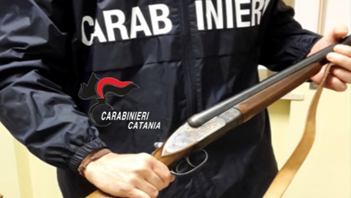 Ramacca: detenzione illegale di armi, denunciata una 39enne - 