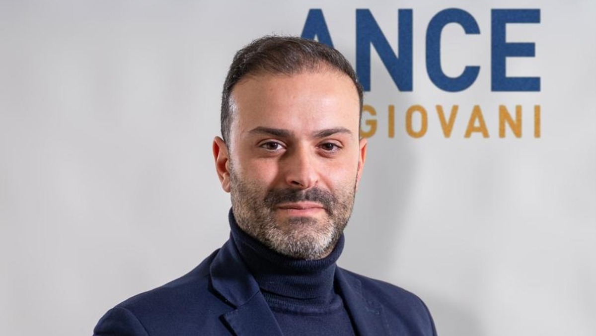 Sicilia, l’edilizia soffre: i giovani sognano i social - 