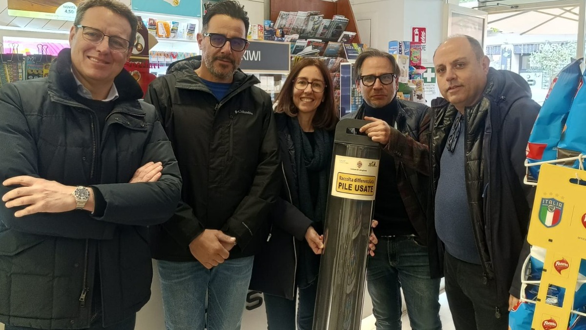 Ambiente, a Caltagirone 30 tabaccai per la raccolta pile