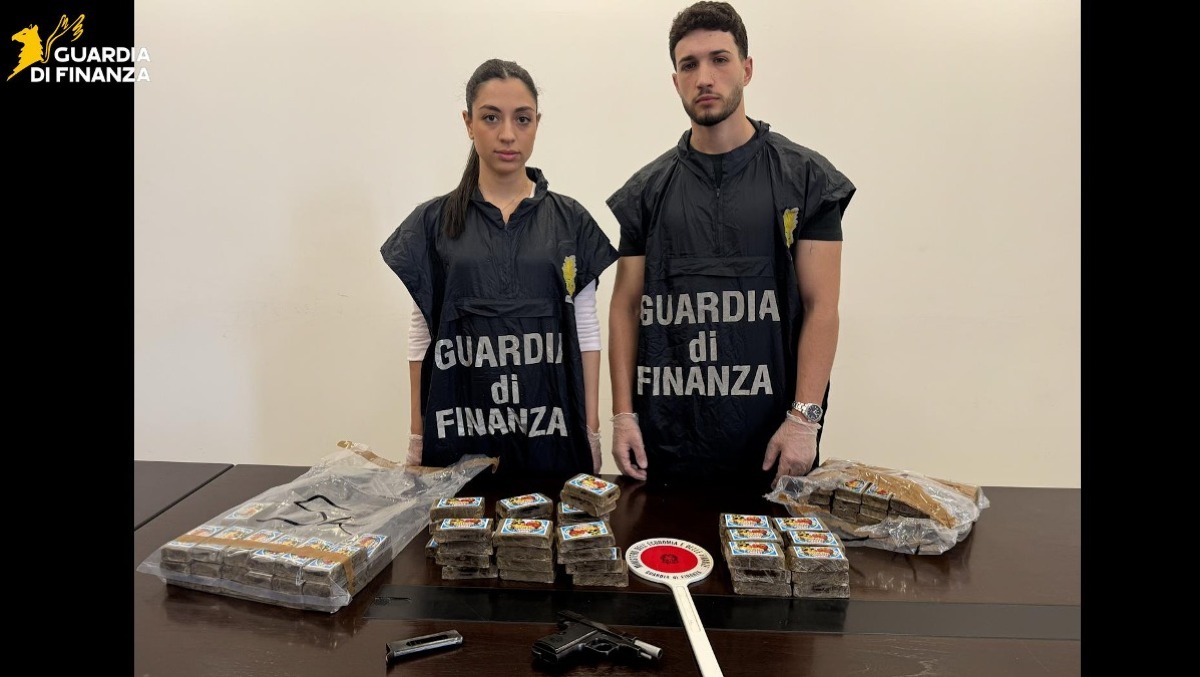 Blitz a Palagonia: tre arresti per droga, armi e auto rubate - 