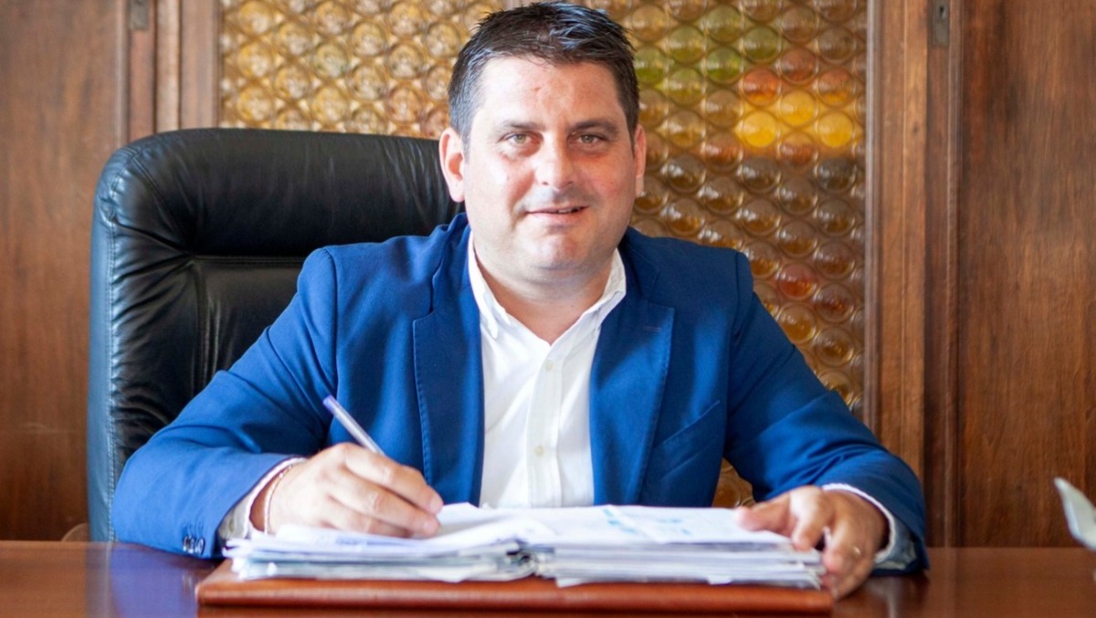 Ars, l'on. Castiglione riprende il mandato parlamentare - 