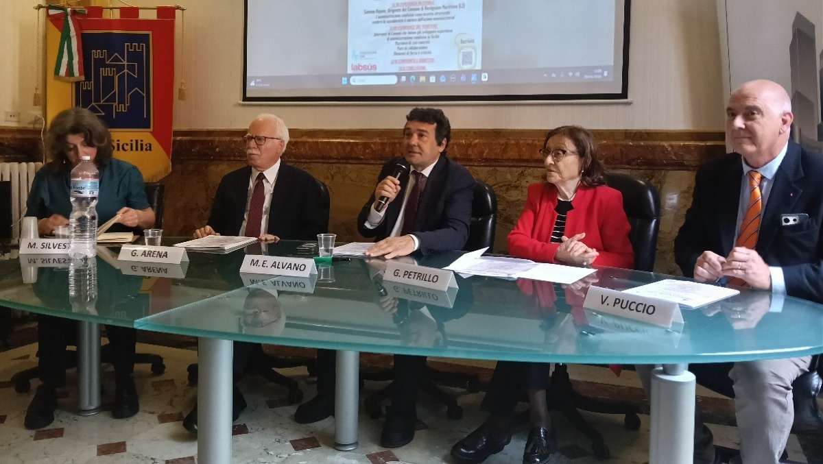Beni comuni: un patto tra sindaci e volontariato - 