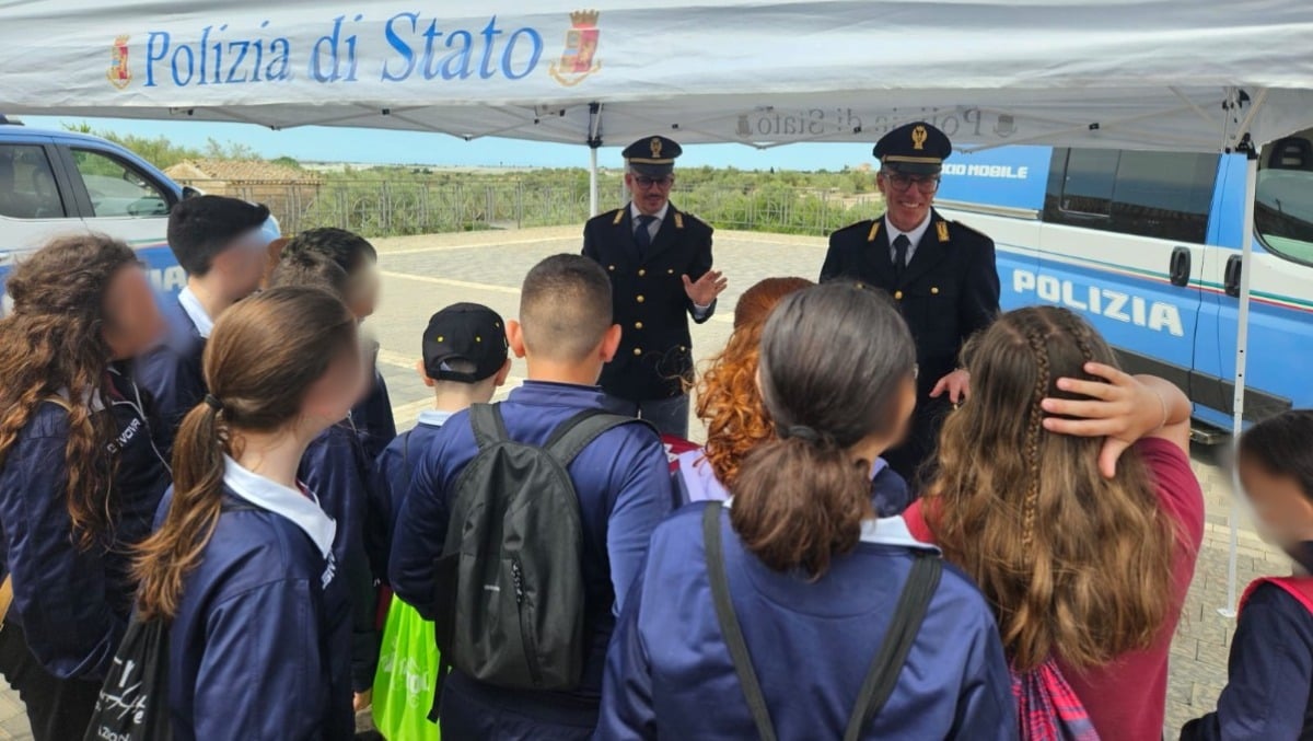 Mazzarrone e Polizia: insieme in piazza per la legalità - 