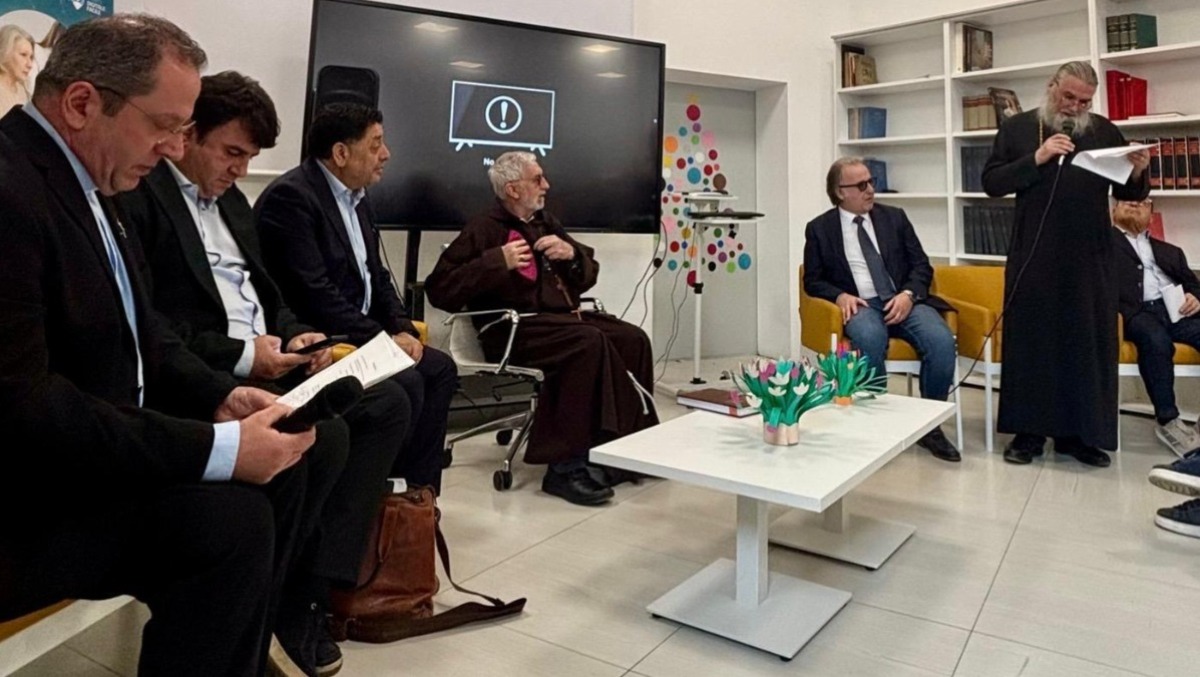 Palagonia: i giovani interrogano il futuro al Tavolo Pace - 