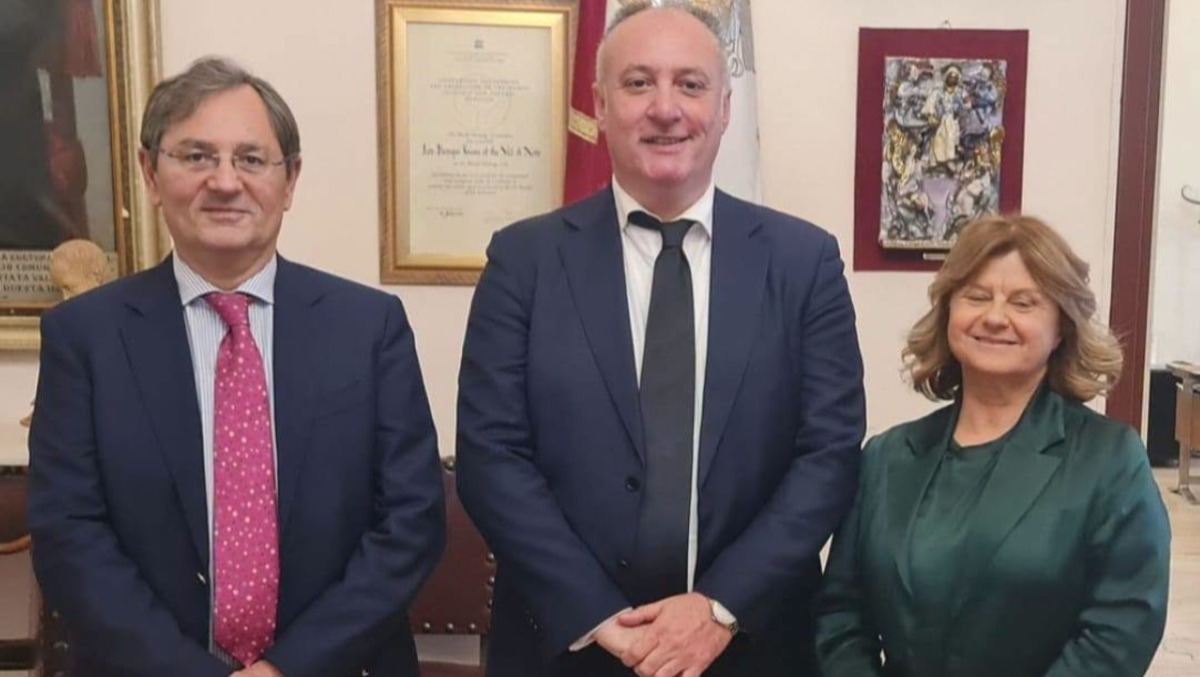 Caltagirone sostiene la legge “Liberi di scegliere” - 