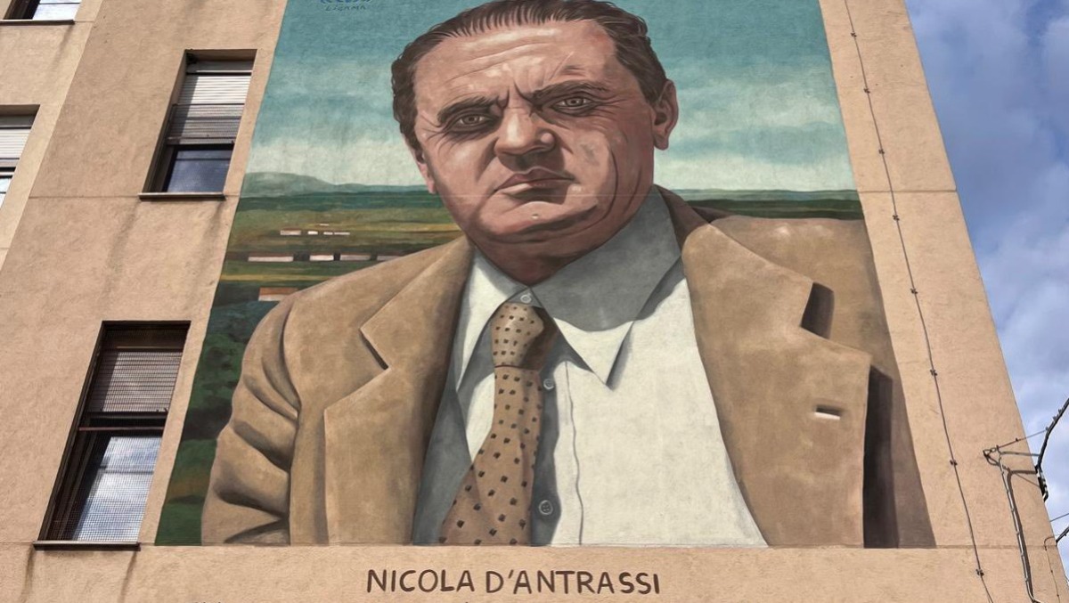Scordia: un murale in memoria di Nicola D’Antrassi