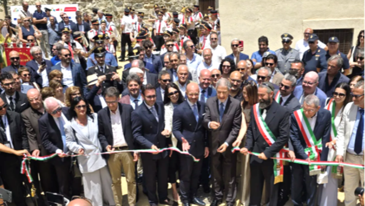 Vizzini. Nasce "Cunziria 4.0-Oltre il Borgo". Taglio del nastro - 