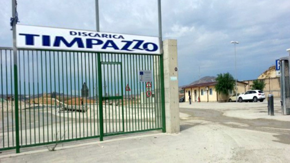 Caos rifiuti nel Calatino: discarica chiusa, stop al ritiro - 