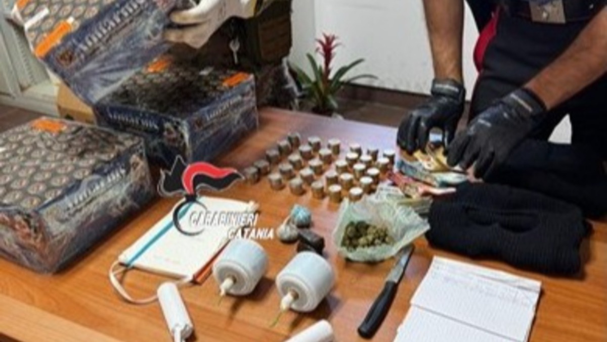 Ramacca, casa trasformata in bunker: arrestato 21enne - 