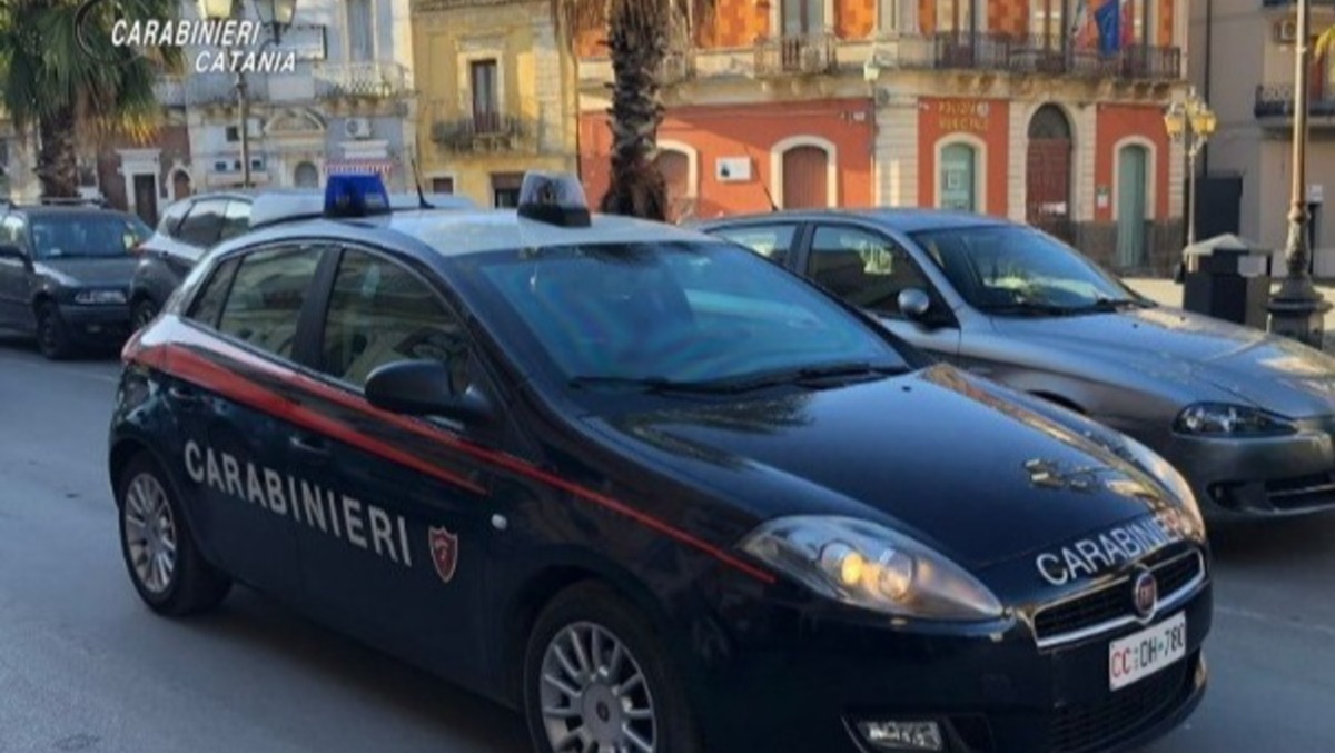 Rapina in tabaccheria, arrestati due uomini a Palagonia - 