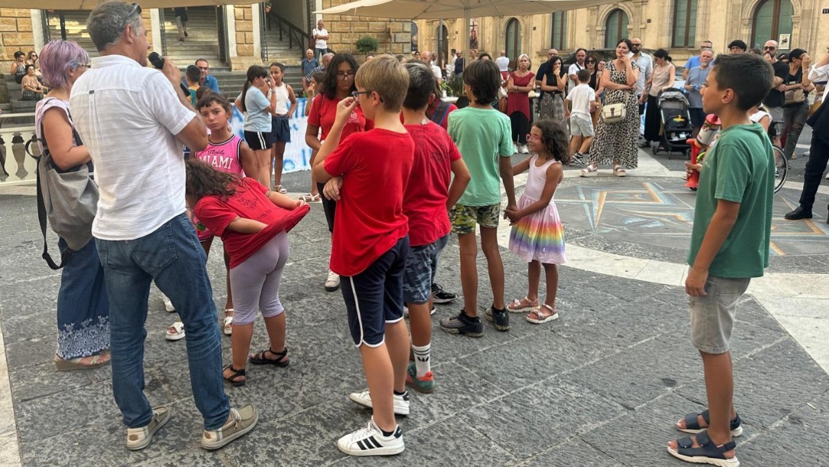 Caltagirone in piazza per salvare il Convitto INPS - 