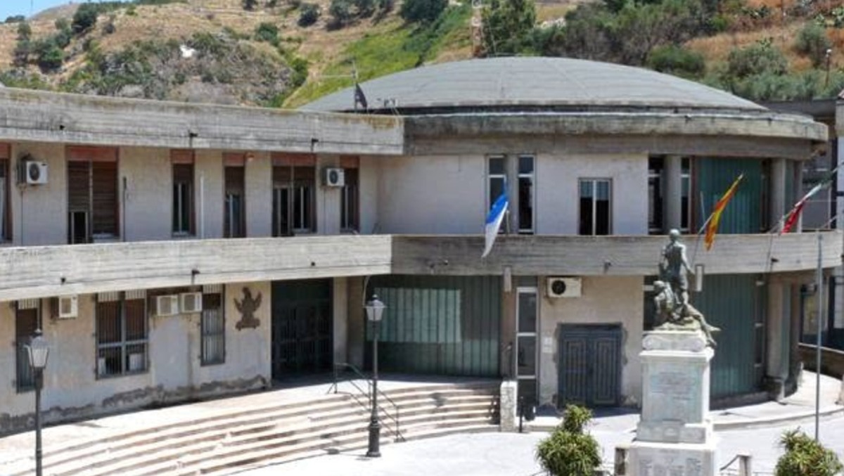 Palagonia, TARI contenuta ed entro novembre la rottamazione - 