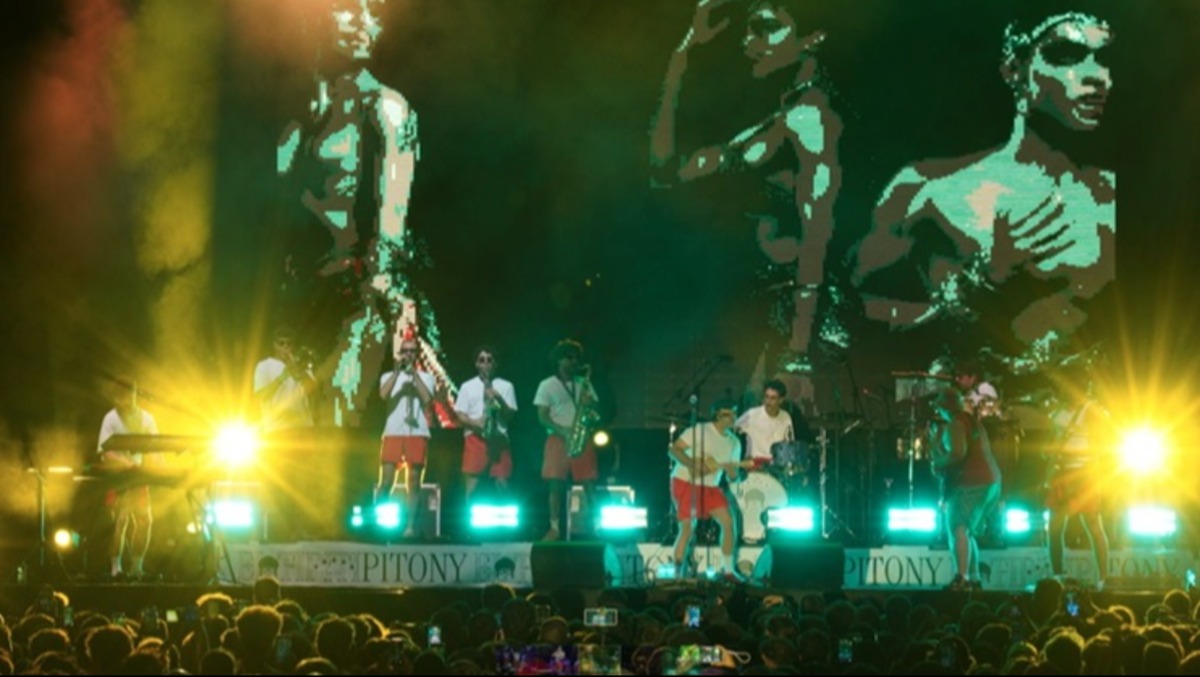 Summer Fest 2026, esibizione di Tony Pitony alla villa Bellini - 