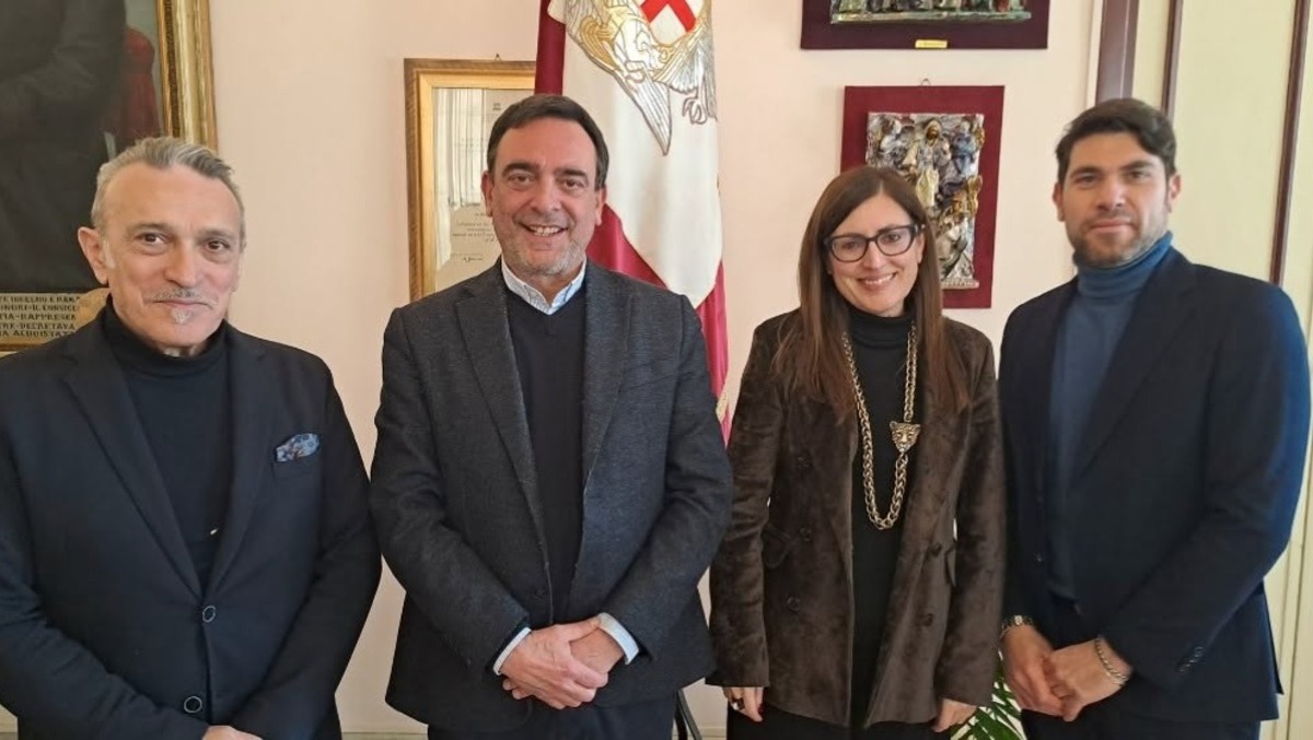 Caltagirone, l'Anac: nessuna incompatibilità per Marino - 