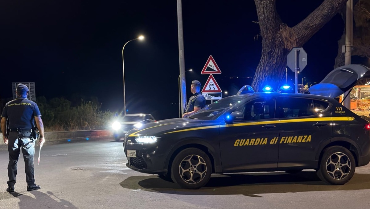 Caltagirone, blitz interforze: controlli in centro e nei bar - 