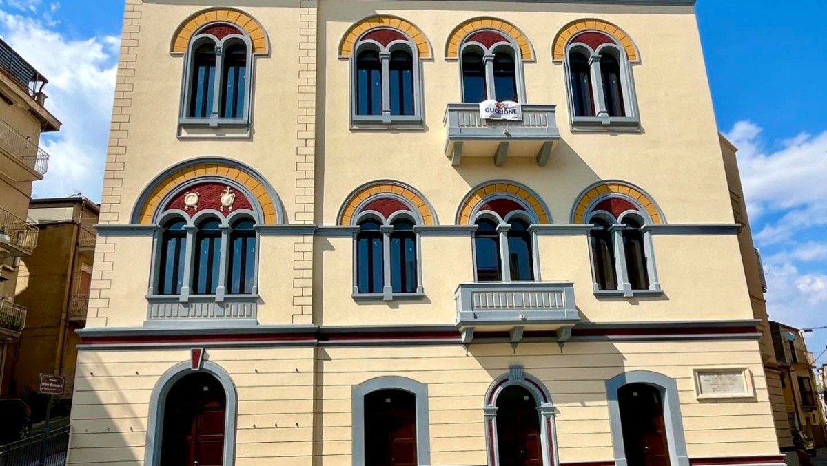 San Michele di Ganzaria: rinasce lo storico ex Municipio - 