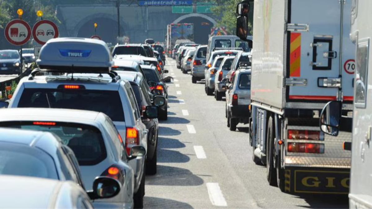Traffico in aumento sulle  autostrade: picchi fino a lunedì  - 