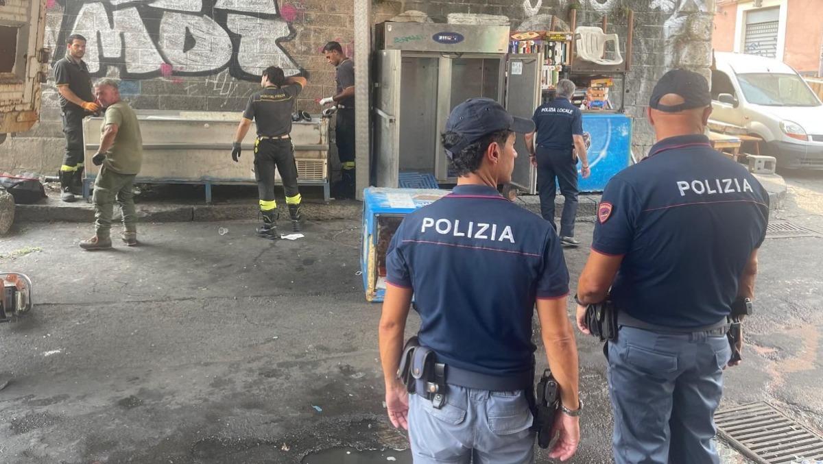 CATANIA. PolStato: operazione antidegrado nella zona 'pescheria' - 