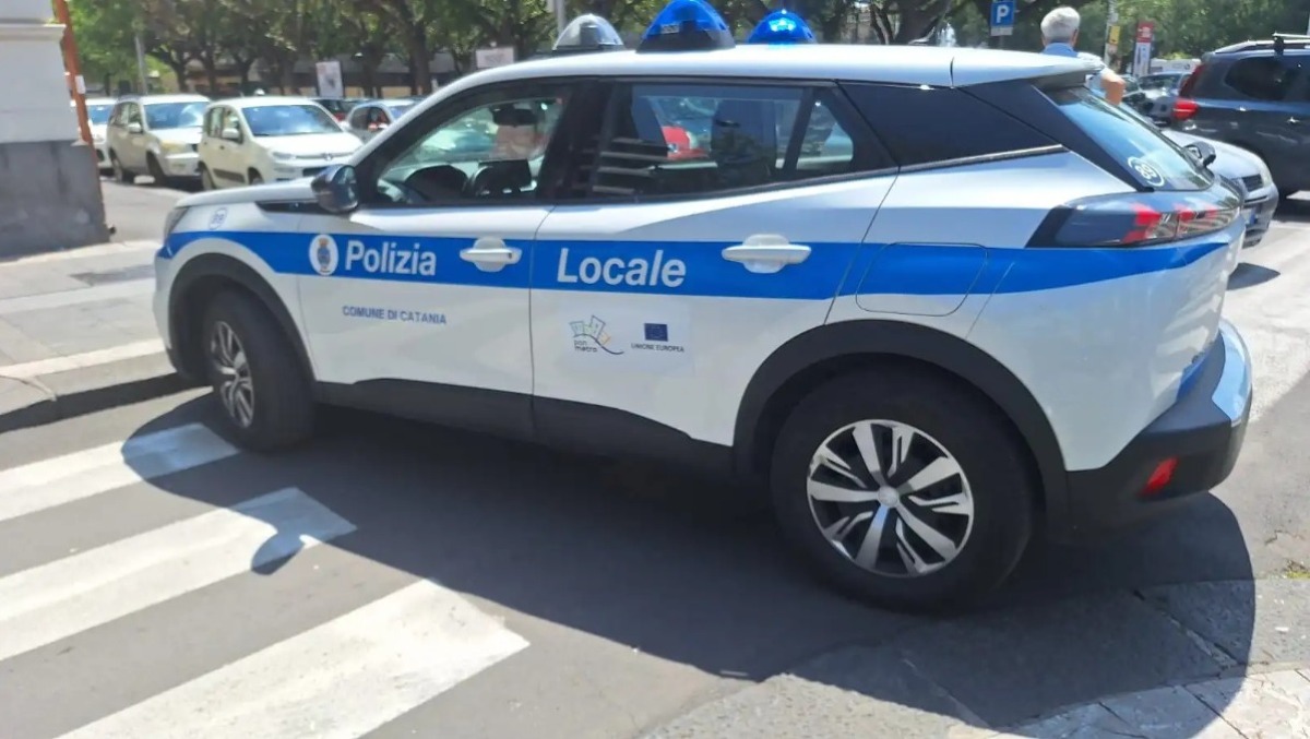 POLIZIA LOCALE. Catania. Truffa aggravata ai danni di minori - 