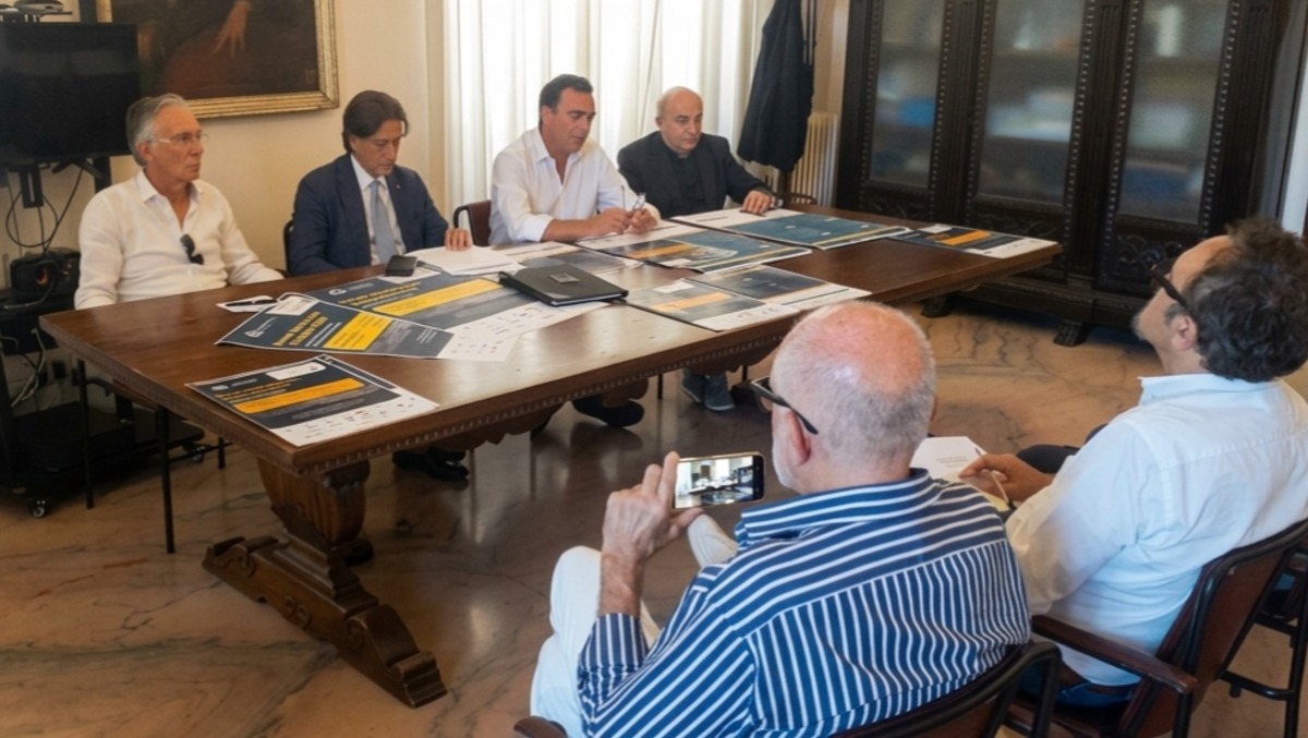 Caltagirone lancia la «Cernobbio del sociale» con l’IA - 