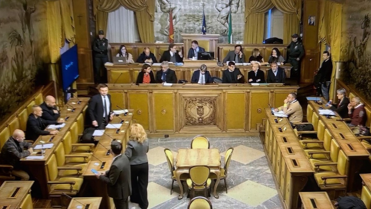 Città metropolitana: fondi per scuole e strade nel territorio - 