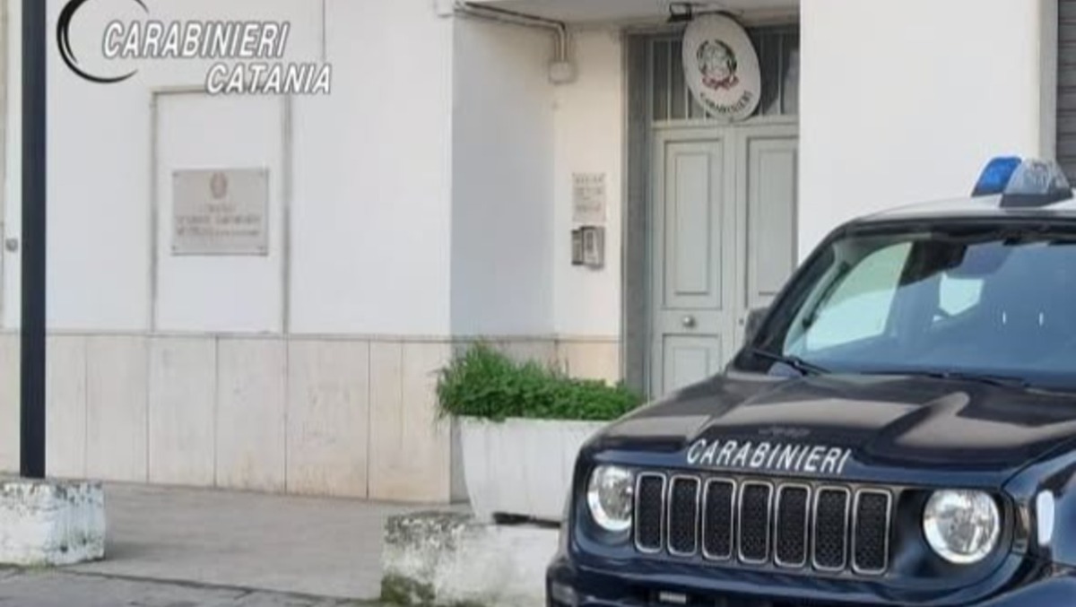 Militello, provvedimento in flagrante dei carabinieri - 
