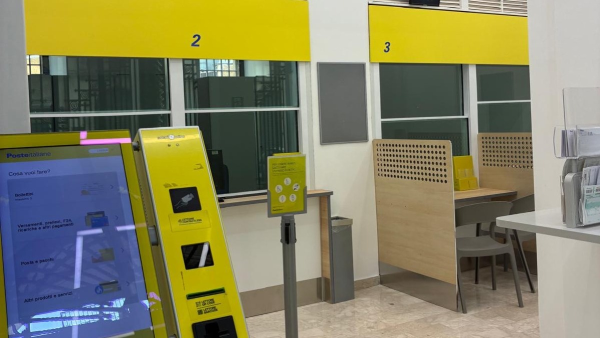 Caltagirone, riapre l’ufficio postale di via Vittorio Emanuele - 
