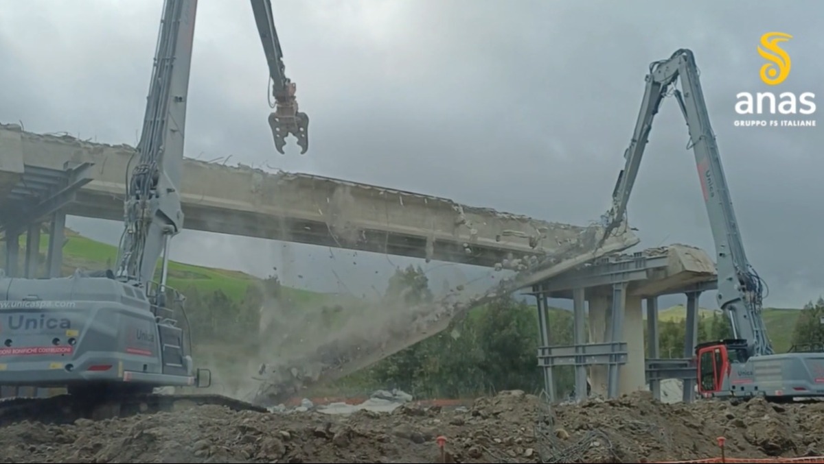 A19, viadotto Cannatello: completata la demolizione di Anas - Anas S.p.a