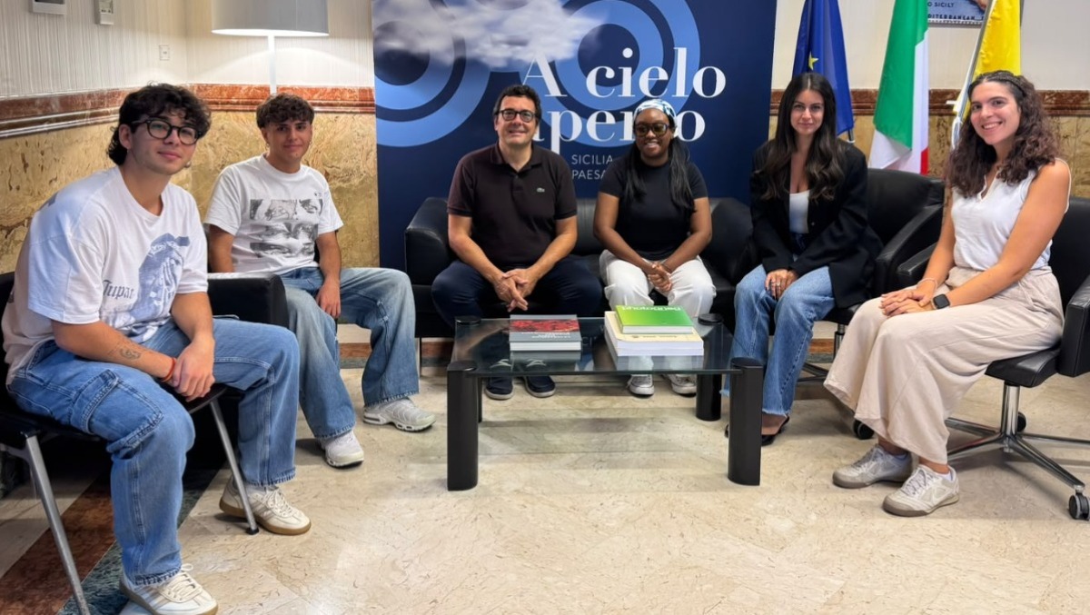 Servizio civile nei Comuni siciliani: al via 118 giovani - 