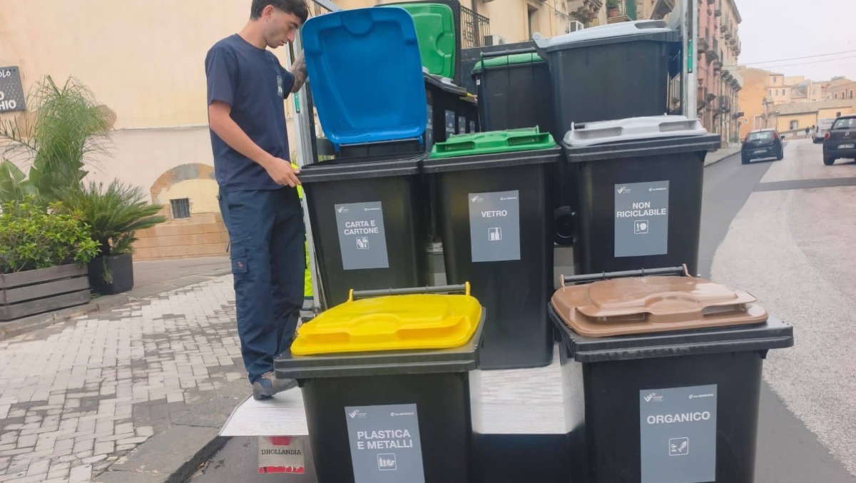 Caltagirone: da venerdì 16 la consegna dei kit per la differenziata - 