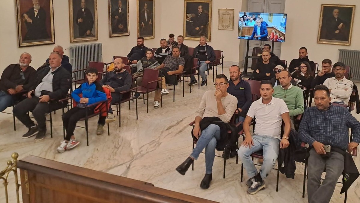 Caltagirone, il Consiglio sostiene la protesta sul caro-vita - 