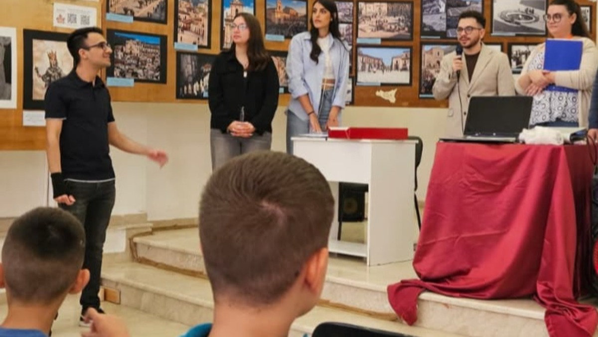 A Palagonia l'IA racconta la storia con Generazioni Digitali - 