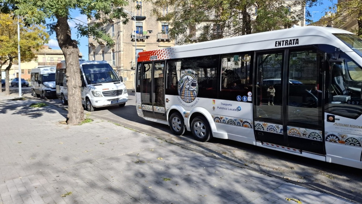 Caltagirone, cimitero aperto dalle 7 alle 17: potenziati i bus - 