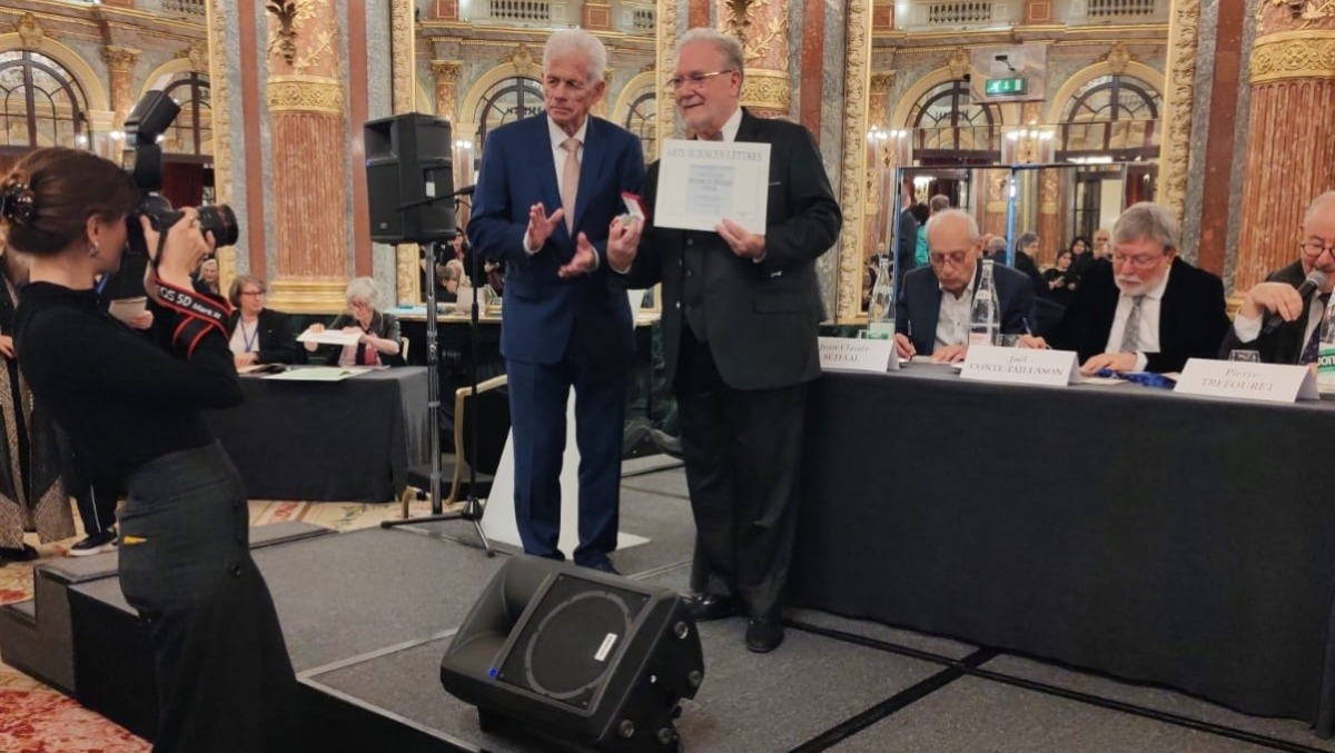 Il caltagironese Totò Gerbino premiato col "Diplome de Médaille d'Etain",  - 